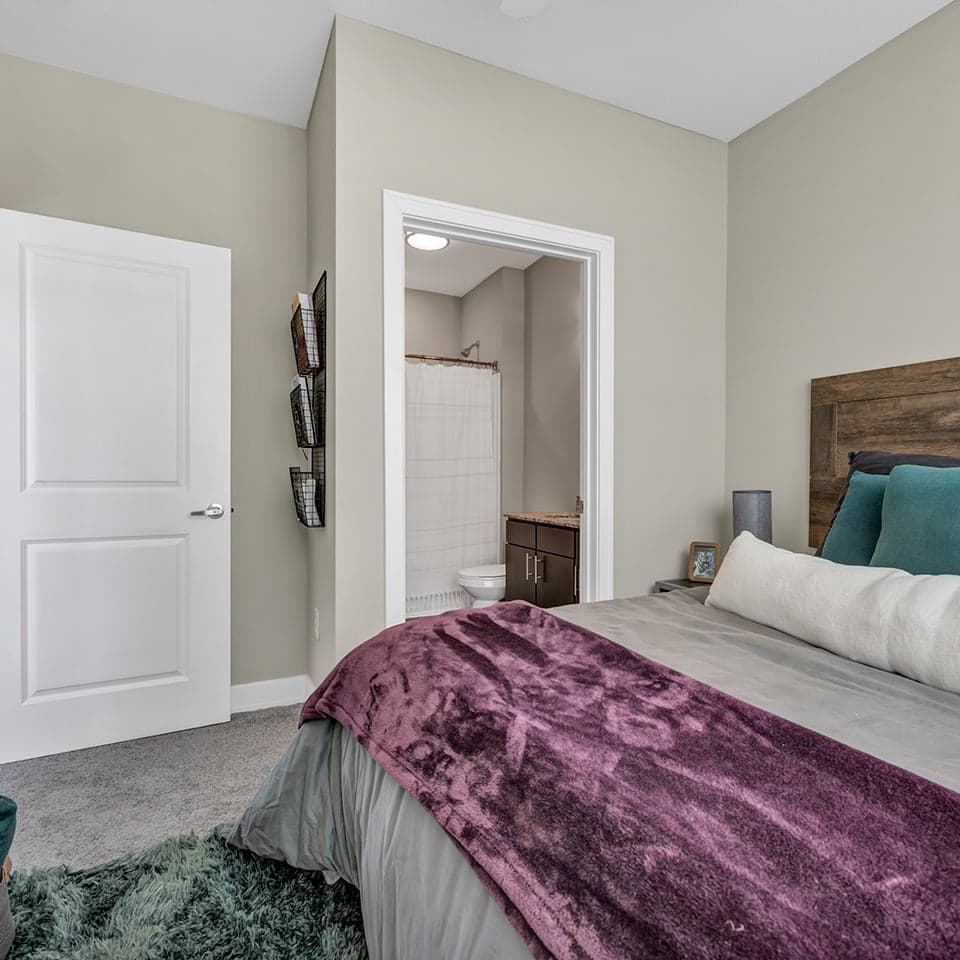 121-Park-Place-Baton-Rouge-Model-Bedroom-05