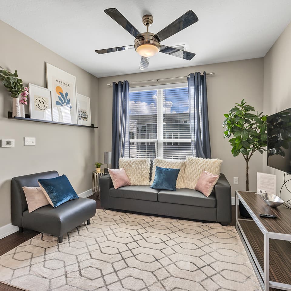 135-Park-Place-Baton-Rouge-Model-Living-Room-01